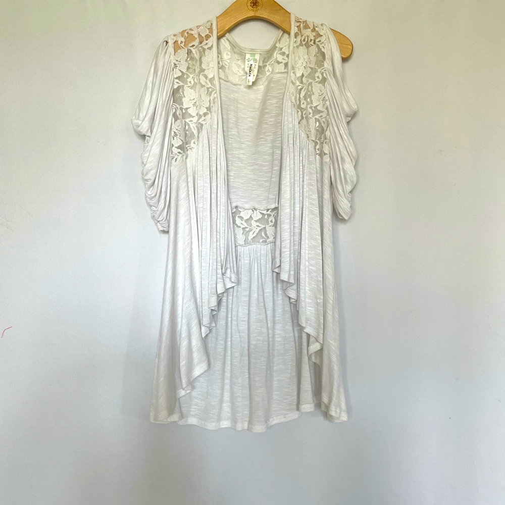 White cover up blouse, Size Medium.